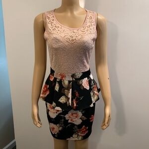 Floral & Blush Pink Lace Short Stretchy Bodycon Juniors Solar Flattering Dress
